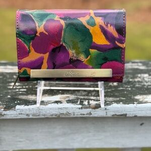 NWOT PATRICIA NASH CAMETTI TRIFOLD FLORAL RFID WALLET